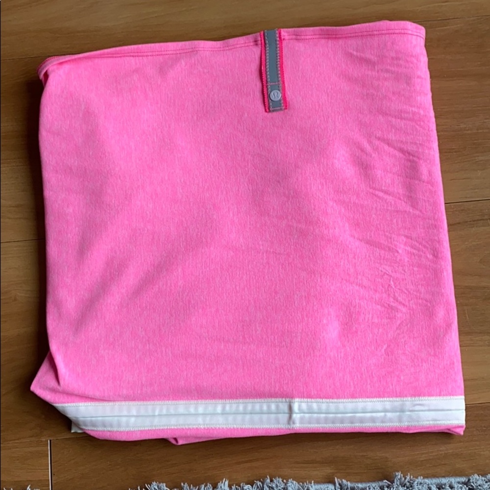 Lululemon Vinyasa Scarf